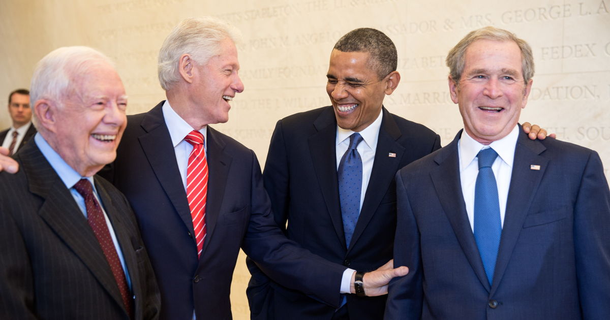 2017.10.21-05.16-dailydems-59eb80fca614c